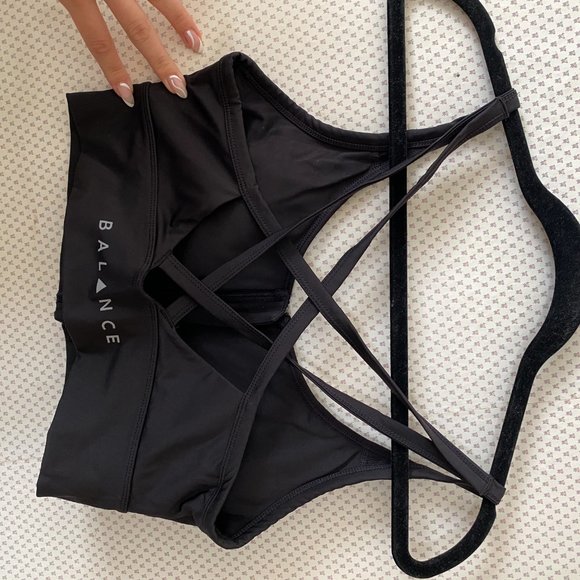 Balance Athletics Zip up front sports bra - Picture 4 of 5